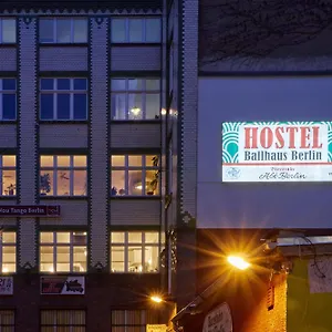 Ostello Ballhaus